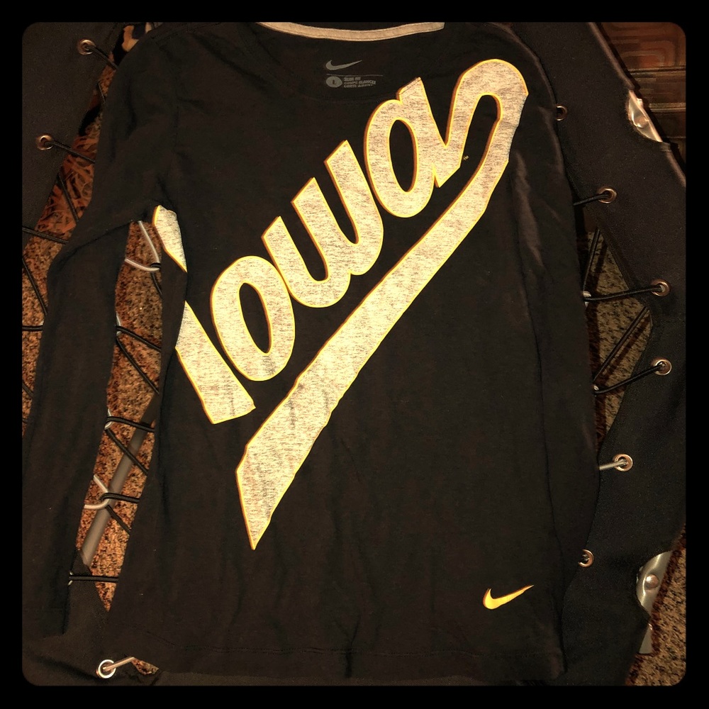 Iowa hawks shirt